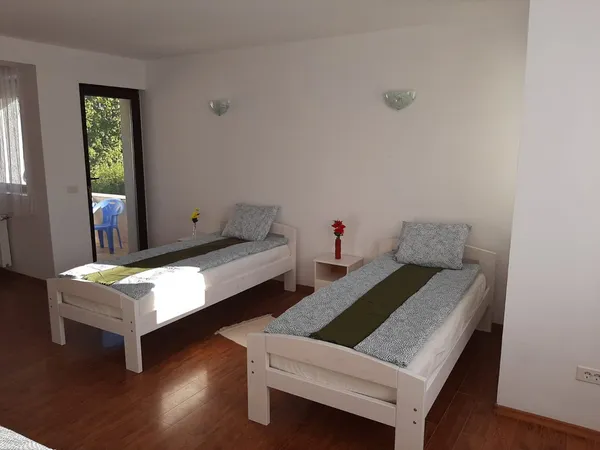Centru rezidențial pentru persoane vârstnice Casa Amurgul Senectuții — Voluntari