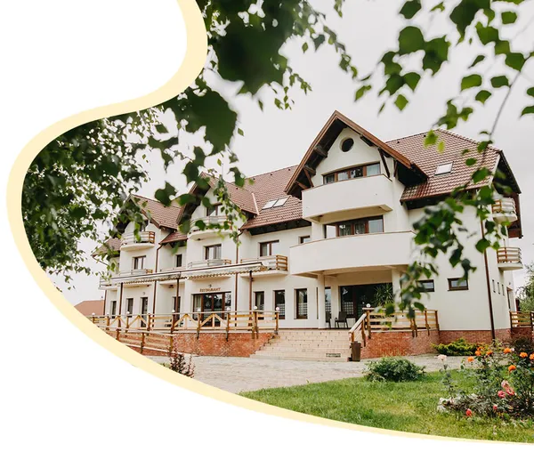 Cămin pentru persoane vârstnice Casa Fonix Haz — Lăzarea