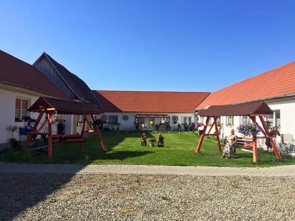 Centrul rezidențial pentru persoane vârstnice Ighișu Vechi — Bârghiș