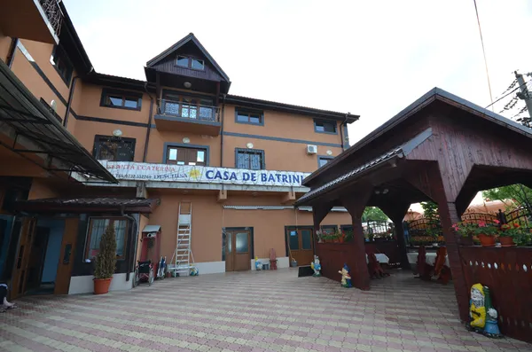 Cămin Sfânta Ecaterina — Afumați