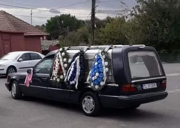 Casa Funerară Printre Stele — Cerna