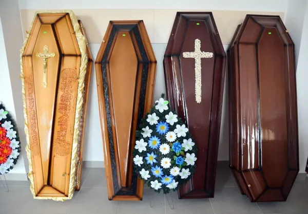 Funerare Romanați — Slatina