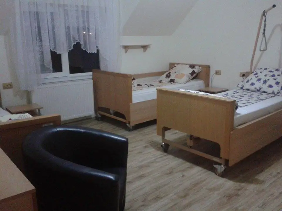 Căminul de bătrâni Casa bunicilor Sânnicolau Mare 2
