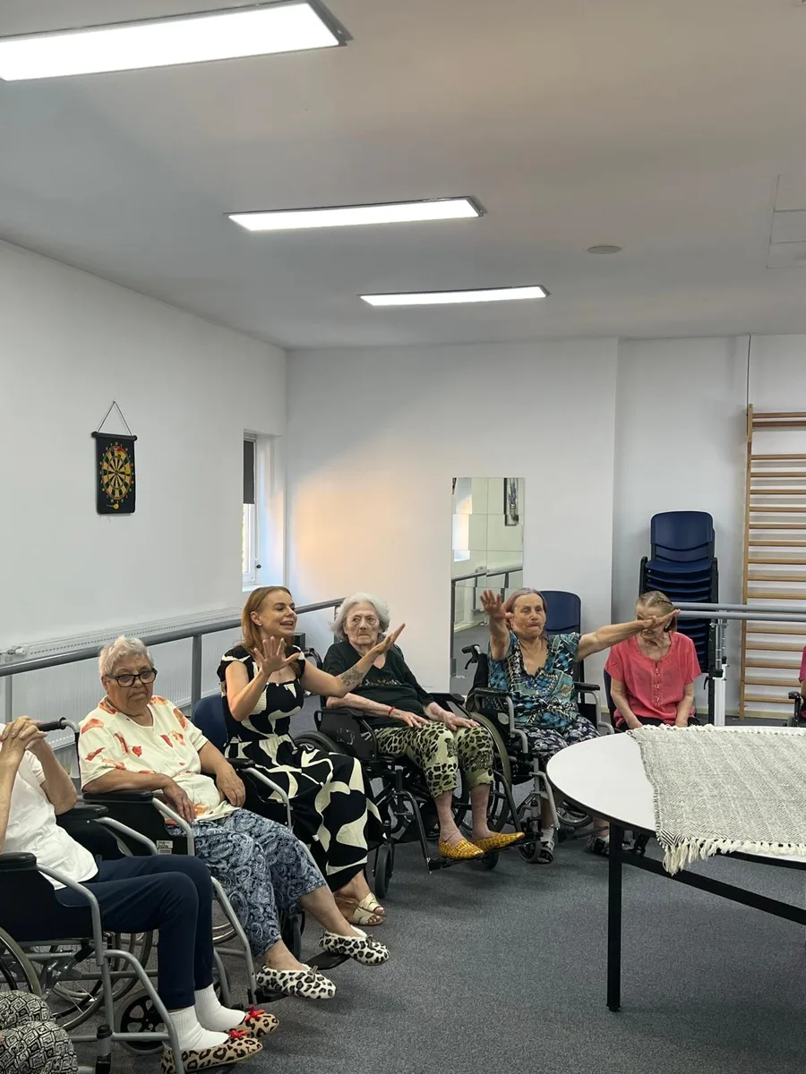 AsertivO - Servicii Premium Pentru Seniori 44