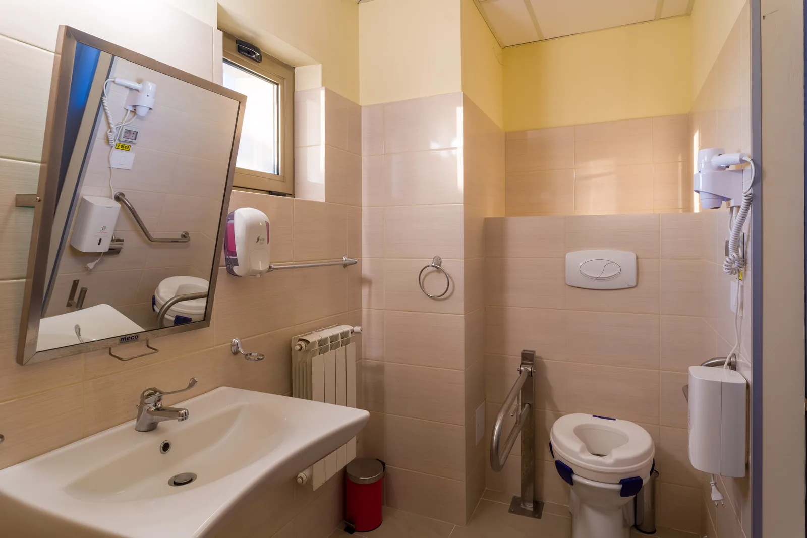 AsertivO - Servicii Premium Pentru Seniori 26