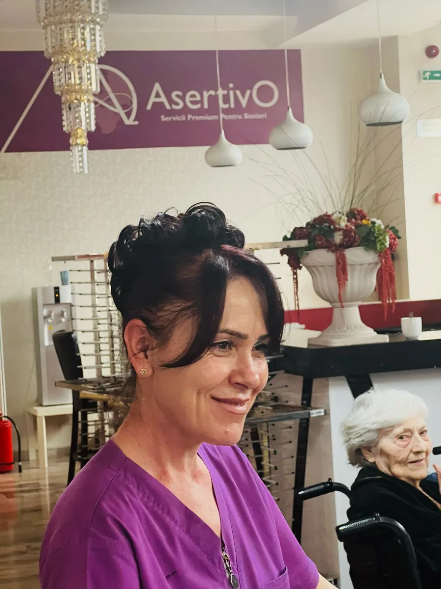 AsertivO - Servicii Premium Pentru Seniori 87