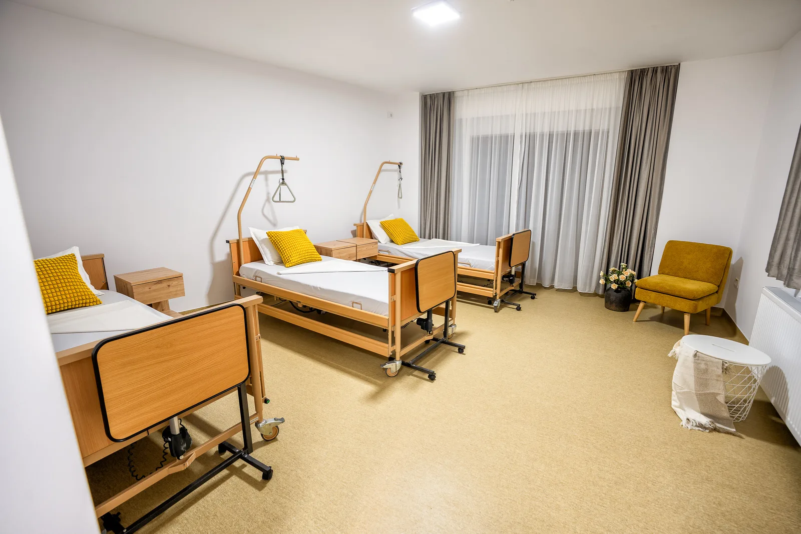 LUXOR CLINIC 23