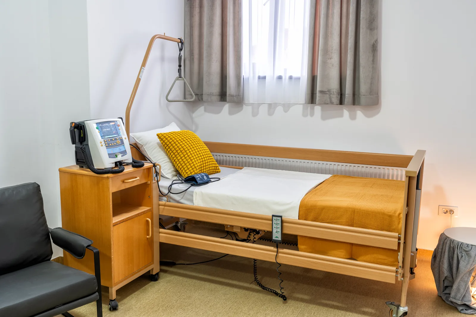LUXOR CLINIC 33