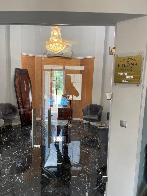 Casa Funerară Eterna 4