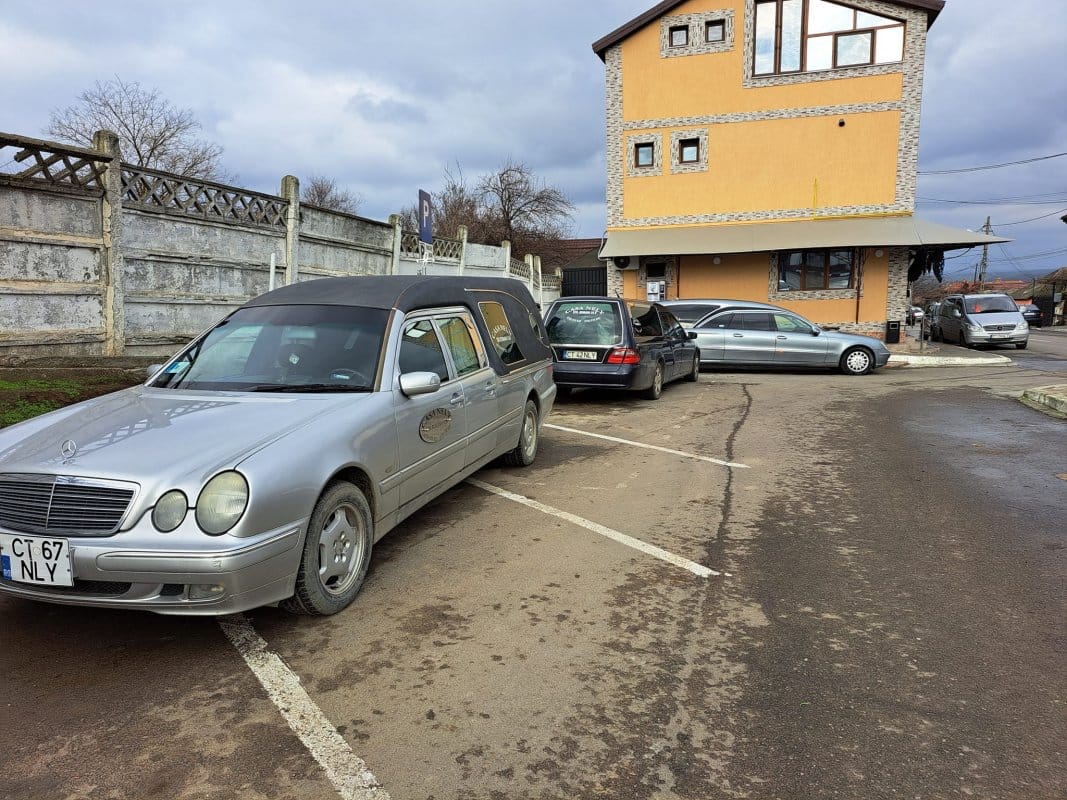 Casa Funerară Nely 5