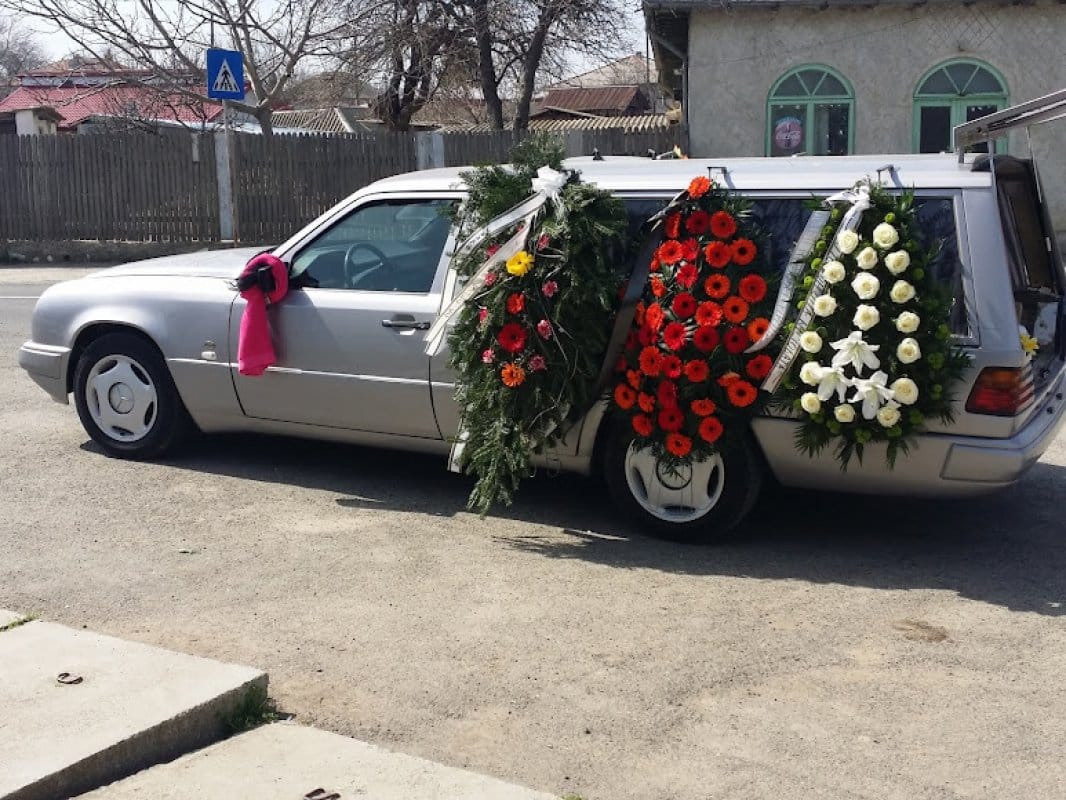 Funerare Colț de Rai 2