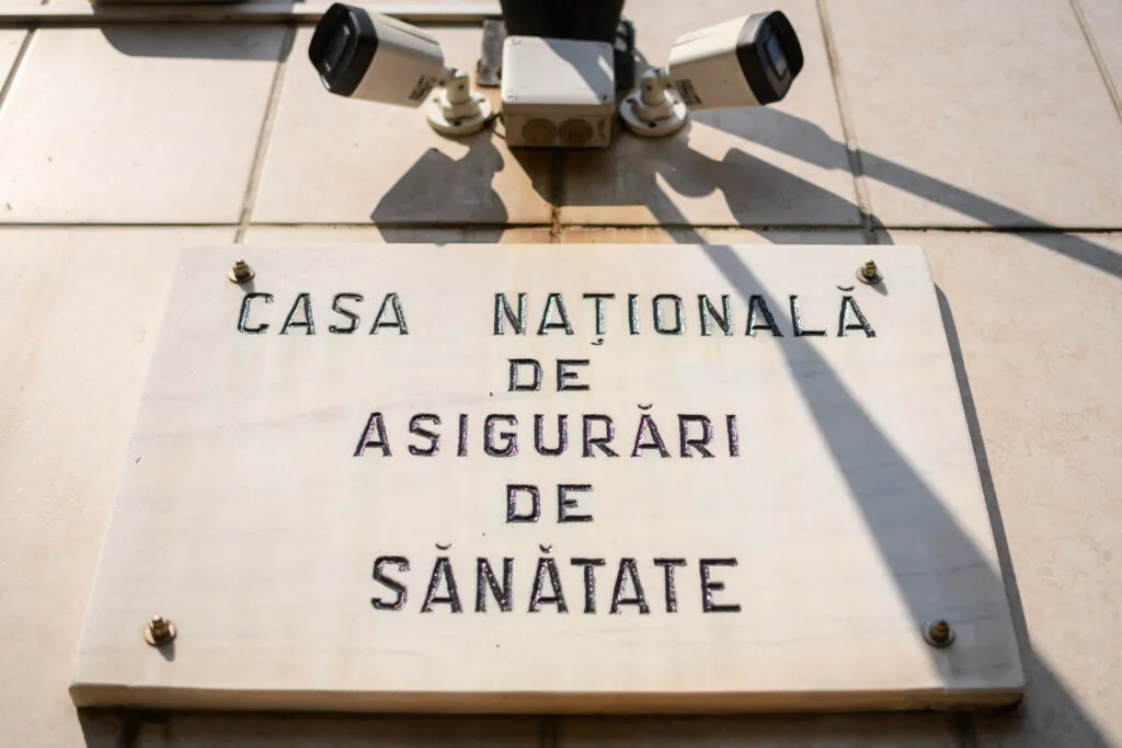 CNAS scoate la concurs 16 posturi de director general la casele de asigurări de sănătate