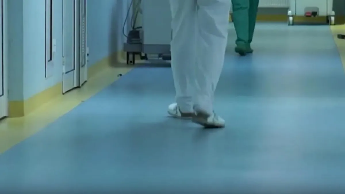 Criză în sistemul sanitar: Personalul medical amenință cu greva generală din cauza tăierilor salariale