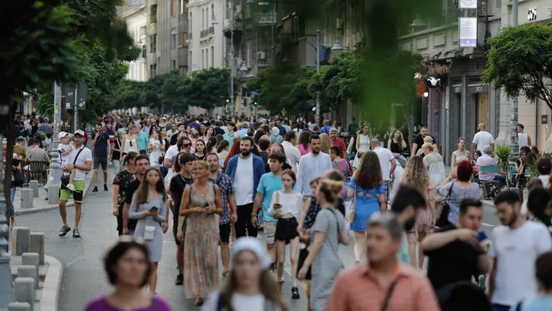 România avea 19,04 milioane de locuitori la 1 ianuarie 2026, populația continuă să scadă