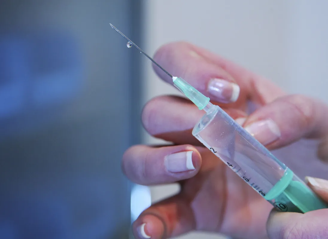 Rogobete: 65.000 de doze de vaccin antigripal, distribuite până joi seară