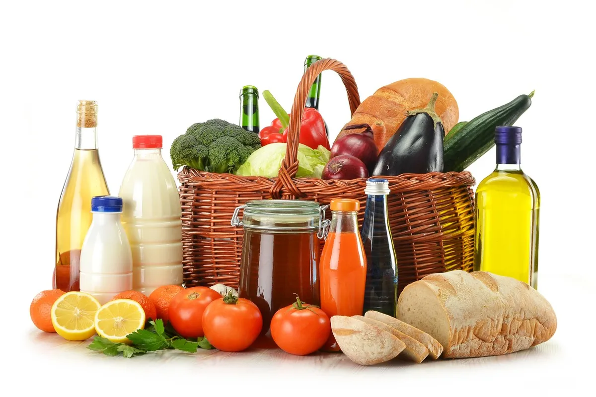 Adaosul comercial la alimente ar putea rămâne plafonat până în 2026
