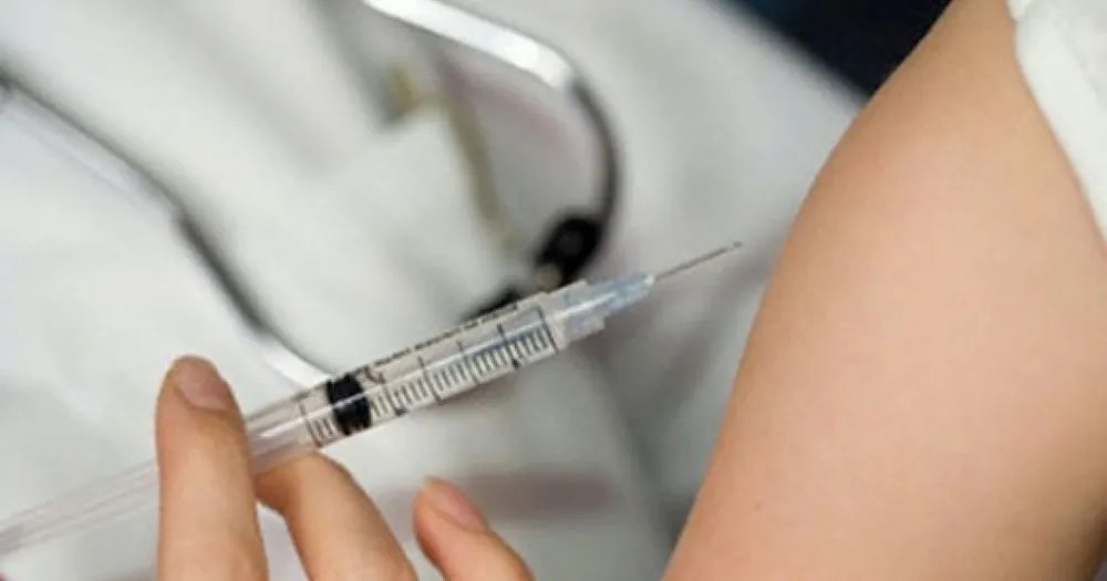 370.000 de doze de vaccin antigripal, disponibile în farmacii. Cine beneficiază de compensare