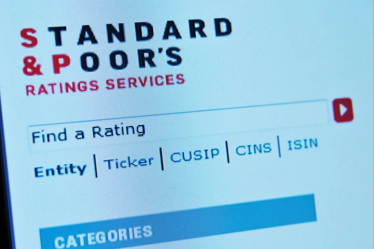 Romania Risks Downgrade to "Junk" Status by S&P: What It Means for Pensions and Salaries