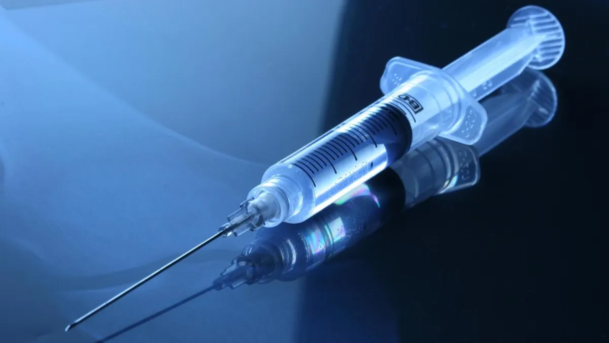 Sezonul gripal a început în România - Vârstnicii, prioritari pentru vaccinarea gratuită