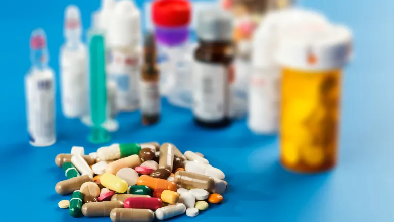 Lipsa medicamentelor din farmacii nu e monitorizată în timp real. Pacienți cu boli grave, în pericol