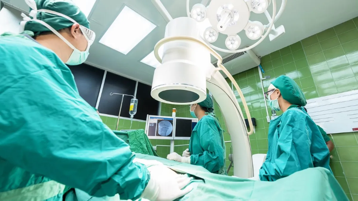 Caz medical șocant: Scobitoare înghițită accidental provoacă perforația colonului