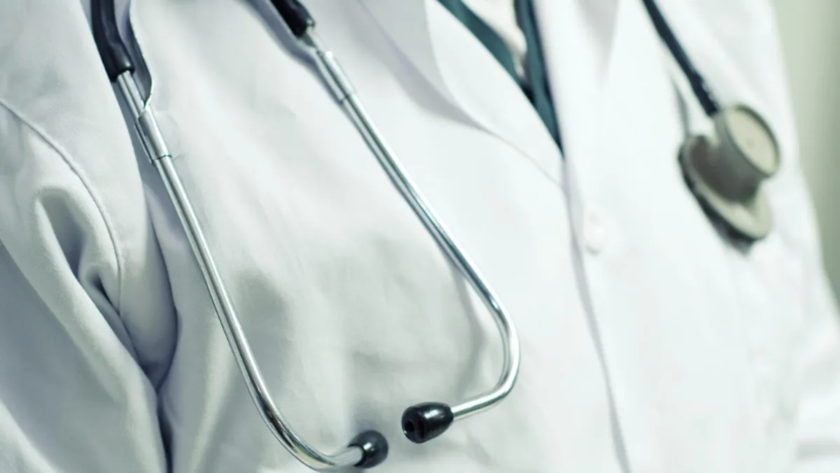 Sancțiuni drastice pentru medicii care răspândesc informații false despre sănătate
