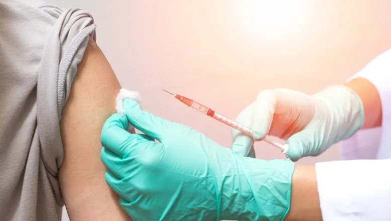Ministrul Sănătății recunoaște dificultățile în convingerea românilor pentru vaccinare