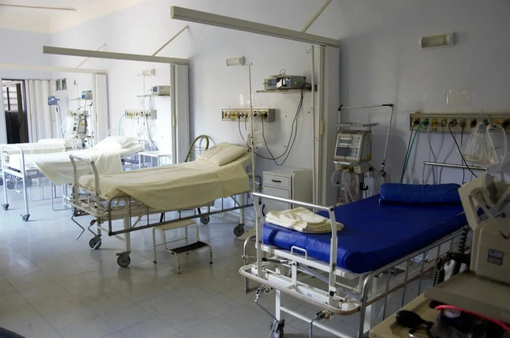 Inteligență artificială poate estima șansele de supraviețuire la cancer dintr-un selfie