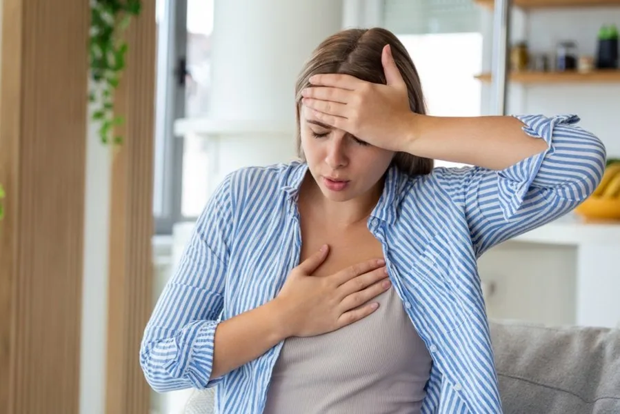 Cum pot seniorii să reducă cu trei gesturi simple riscul de infarct și AVC