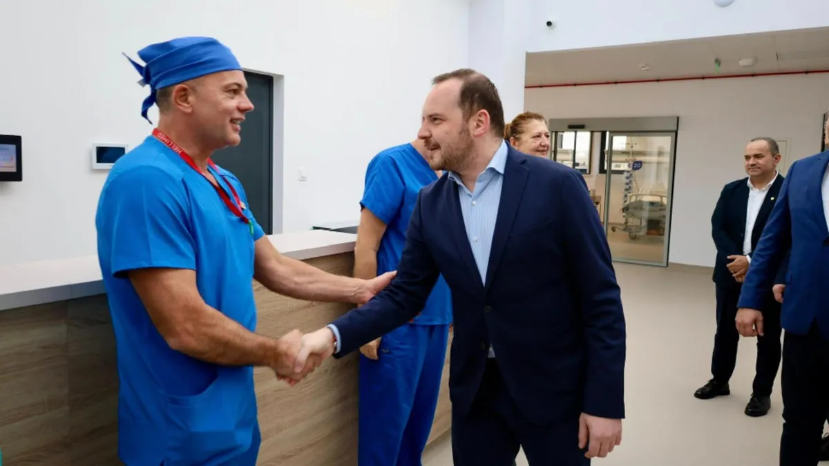 Pensionarii pot cumula pensia cu salariul și în 2026 - măsură care vizează și sectorul medical