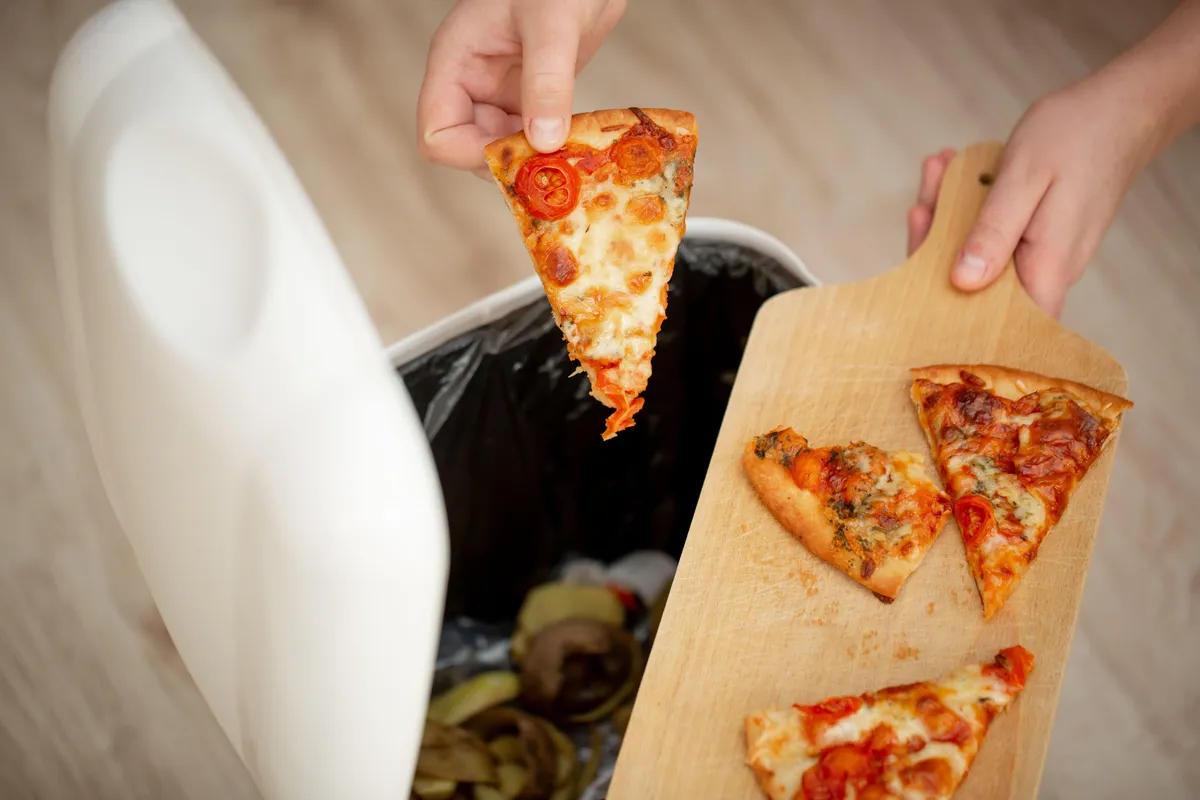 ANSVSA: peste 40% din risipa alimentară vine din gospodării. Cum poate fi redusă