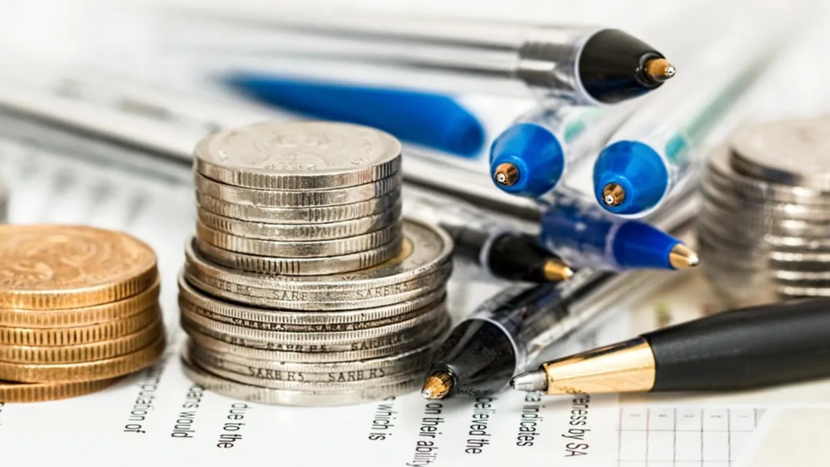 Noile taxe din 2026: Impact major asupra seniorilor și pensionarilor