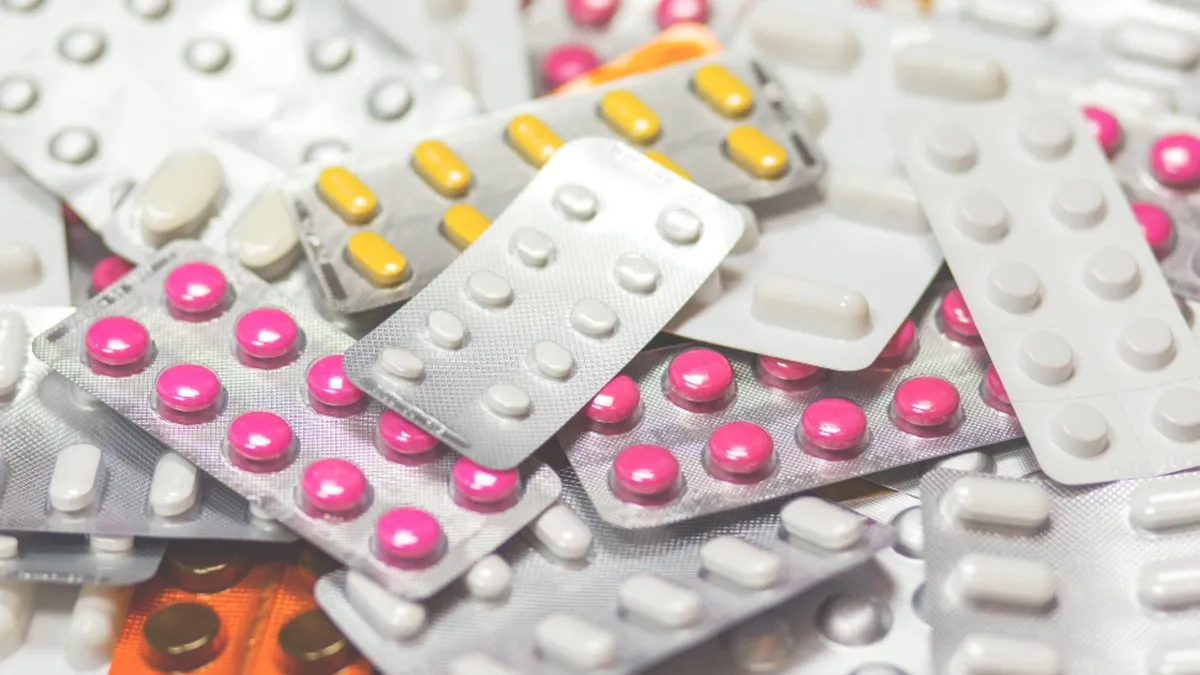 Creșterea prețurilor la medicamente afectează grav seniorii cu pensii mici